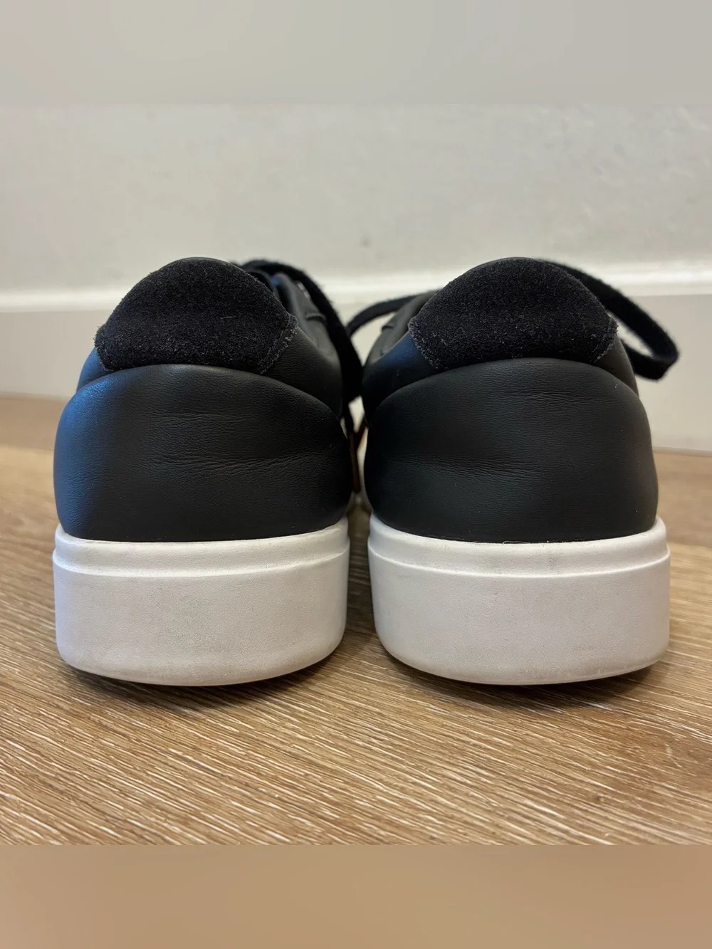 Adidas Originals Sleek Super Black Women’s Sneakers Shoes US 6.5 EU 38 23.5cm